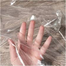 Impermeable Ultra Transparente: Tu Compañero Ideal para la Lluvia